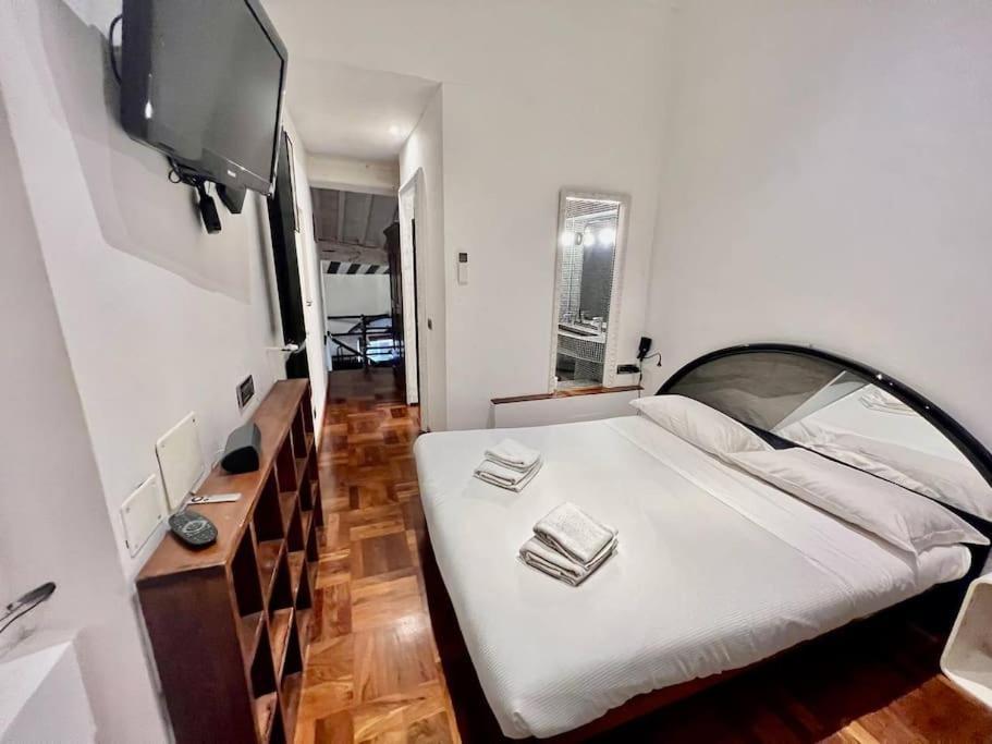 Old Town Florence- Love Apartment Zewnętrze zdjęcie